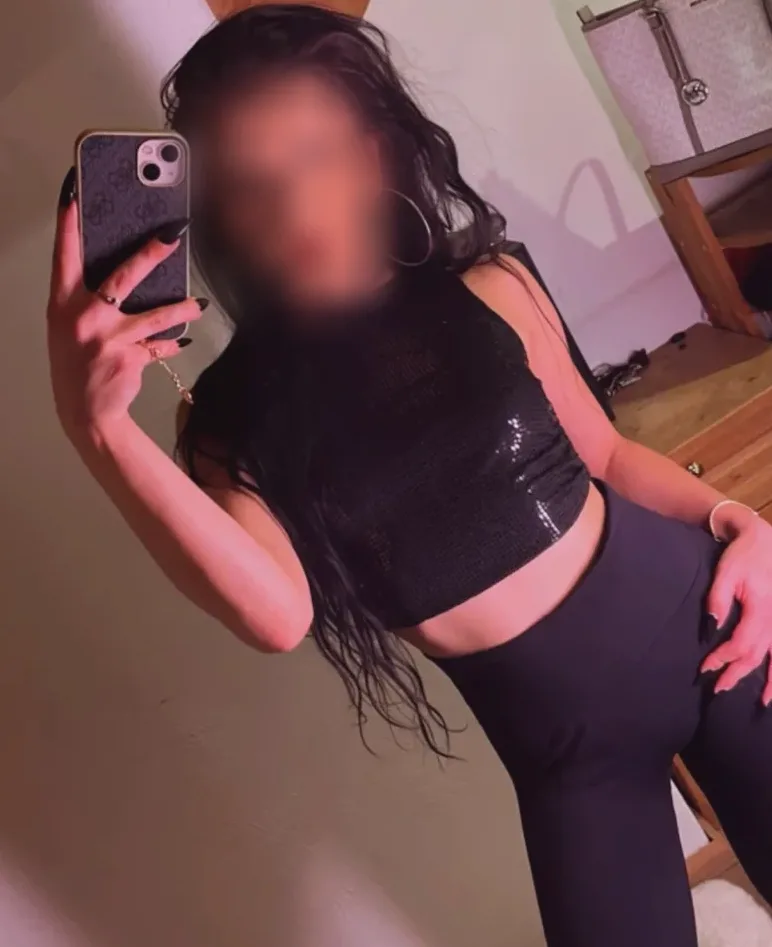 Aroa, 27 años